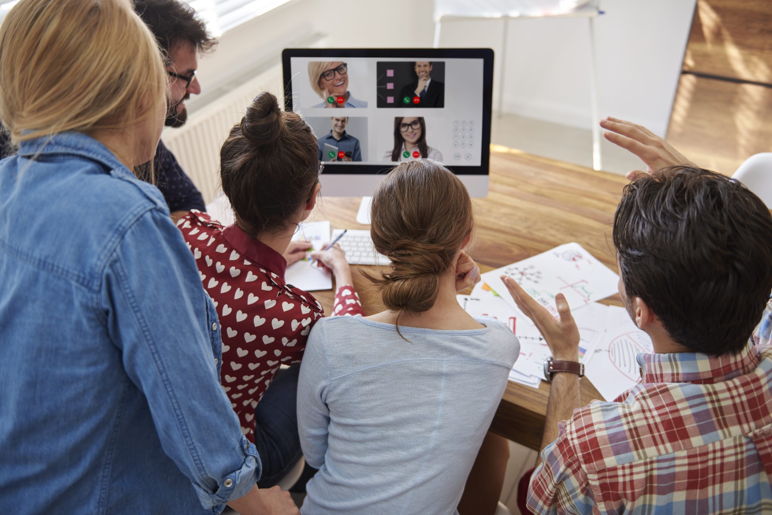 Remote vs. In‑Person Team Size